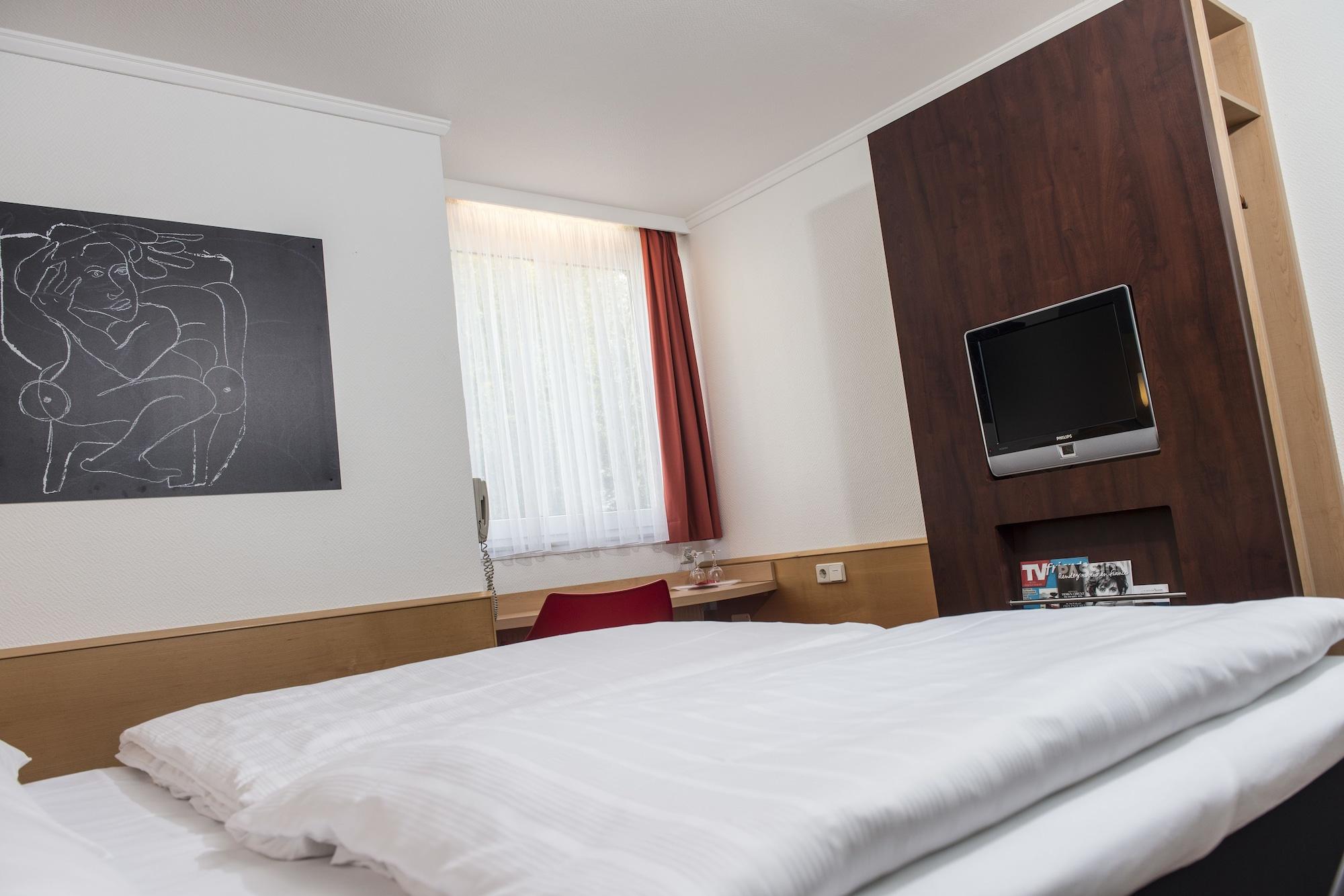 Отель Ibis Kassel Мельзунген Экстерьер фото